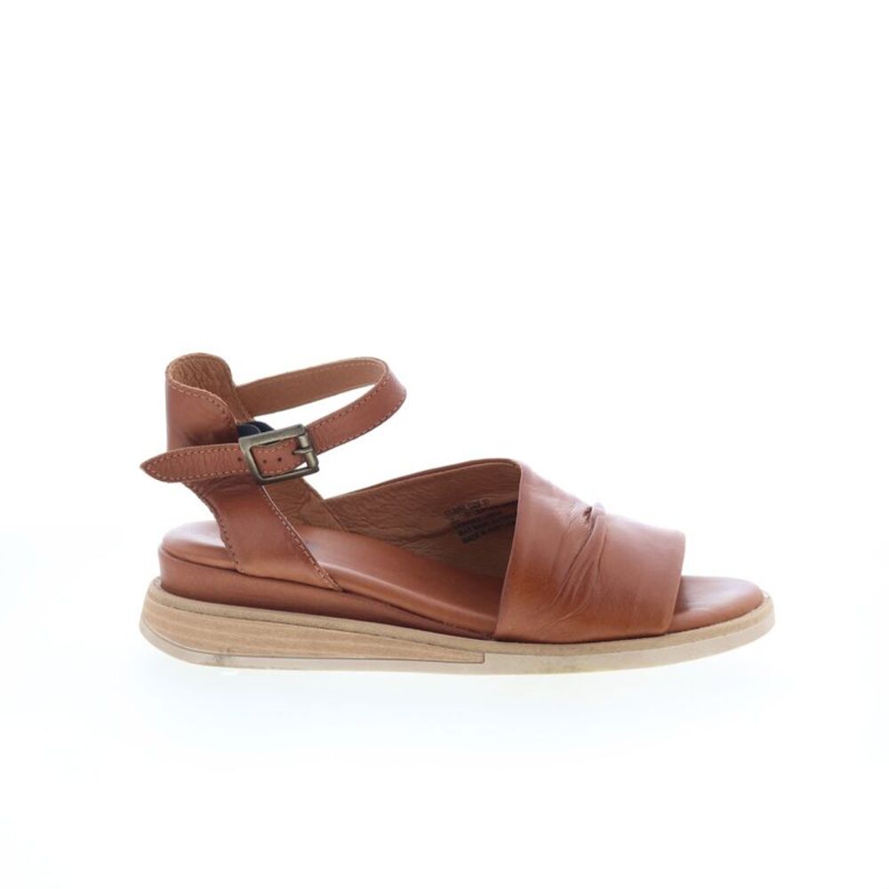 Miz Mooz Womens Claire Brown Shoes (NWT)